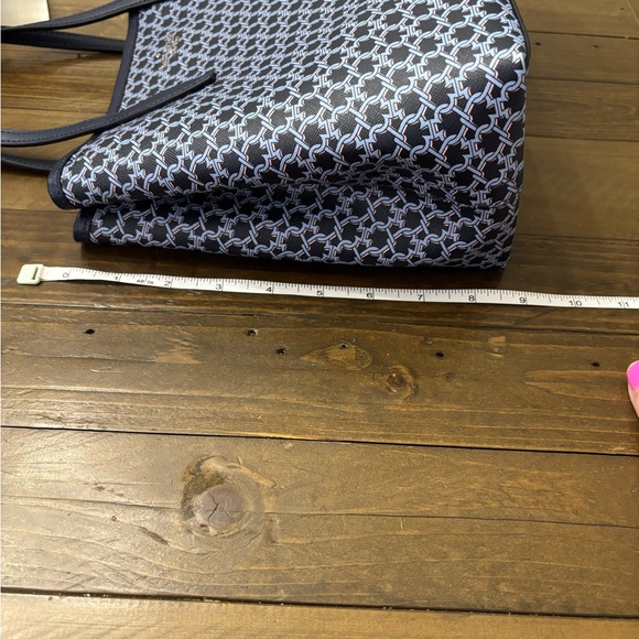 Kate Spade Black and White Tote Bag - Picture 10 of 10